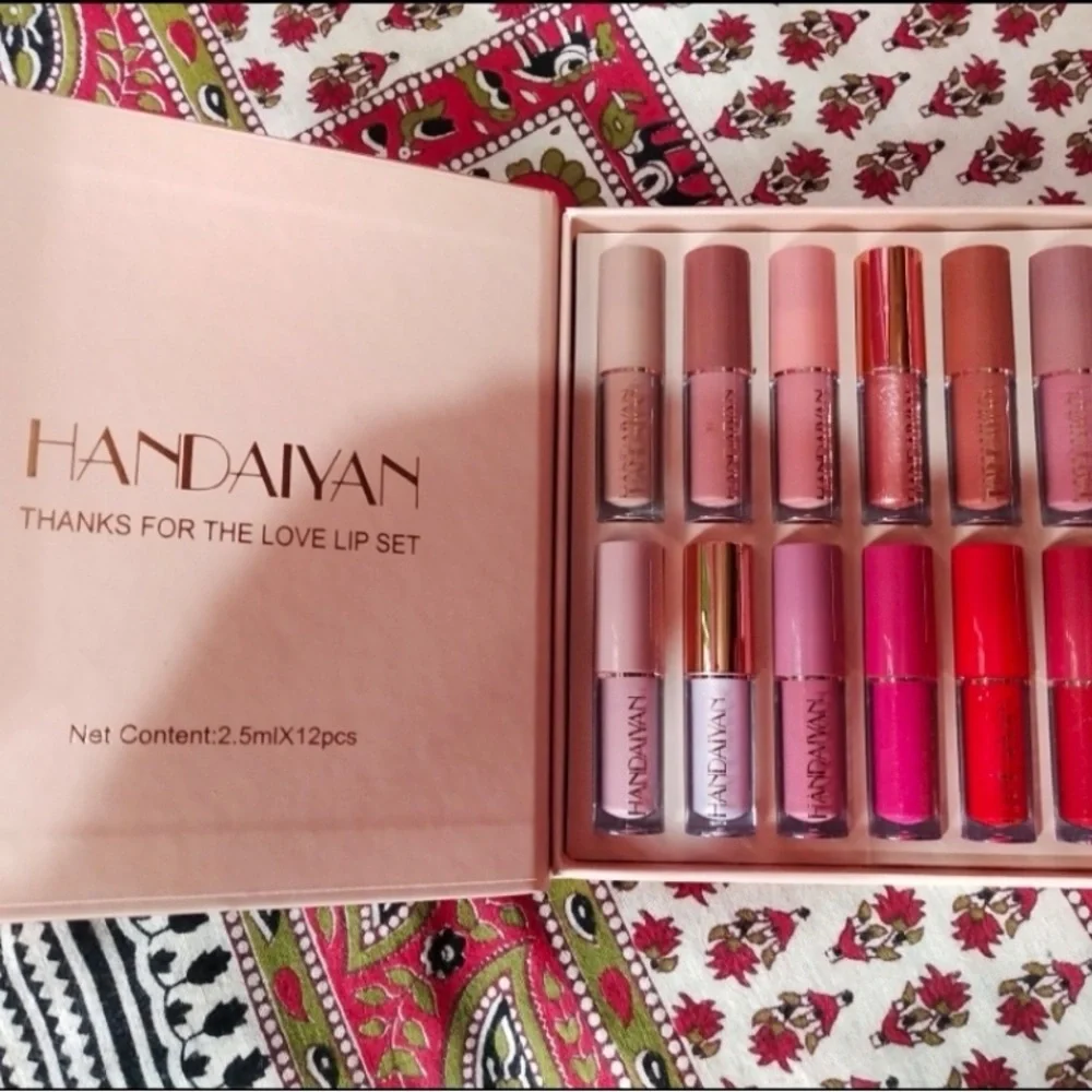 HANDAIYAN 12 Colors Liquid Lipstick Set Matte Lip Gloss, Velvet Lip Gloss - Picture 1 of 9